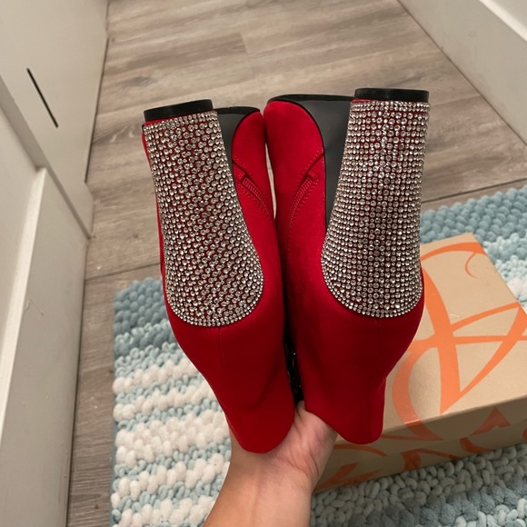 NWOT Red Suede Ankle Boots - Picture 5 of 7